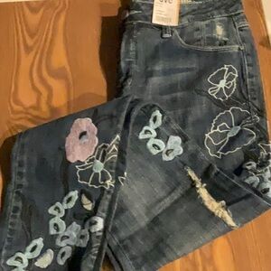 Laurie Felt Classic Slim‎ Leg with Embroidery and Vital Stretch Technology